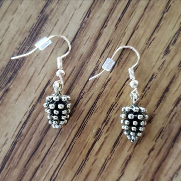 Elegant 14K Gold-Plated Pine Cone Pinecone Drop Dangle Earrings - Goldtone - Picture 3 of 3